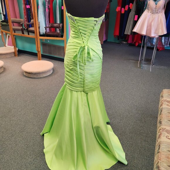 Mori Lee 93061 Lime Size 4 Prom Dress/Formal Gown - Picture 5 of 7